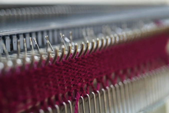 Knitting Machine